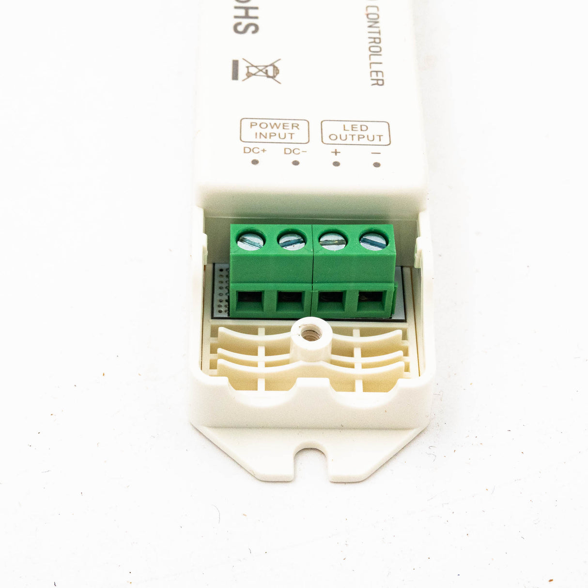 Ltech LT-3010-8A PWM Constant Voltage Repeater - Dimming - PHOTO 3